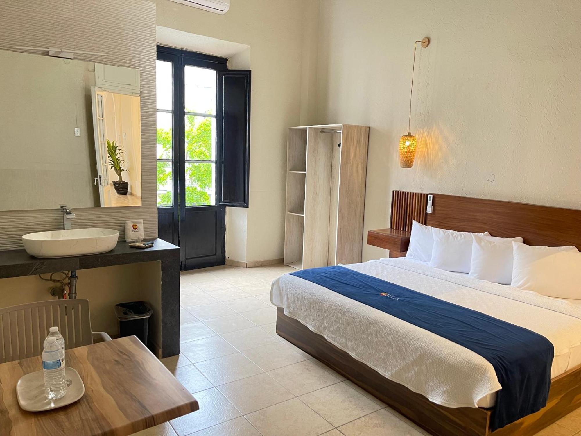 Hotel Real De Castilla Nuovo 瓜达拉哈拉 外观 照片